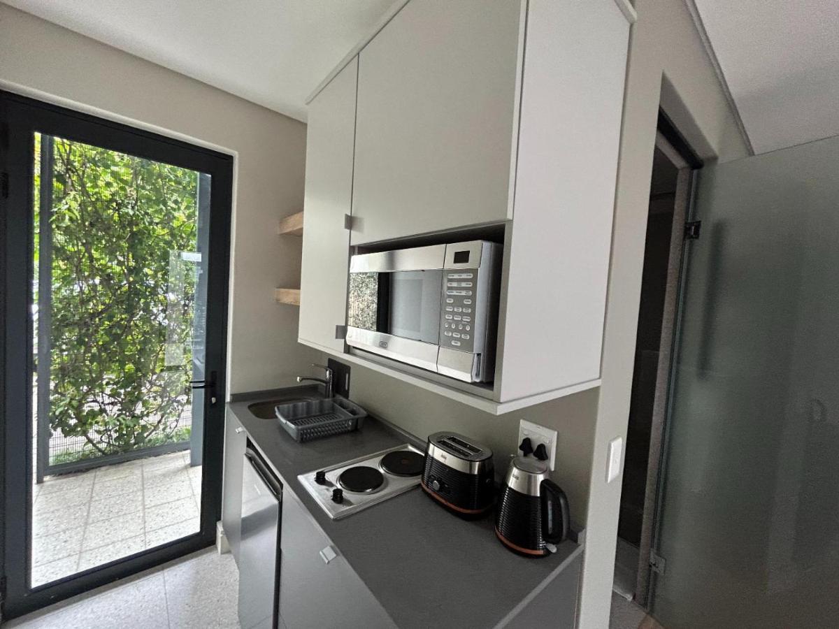 The Wantage Suites Йоханесбург Екстериор снимка