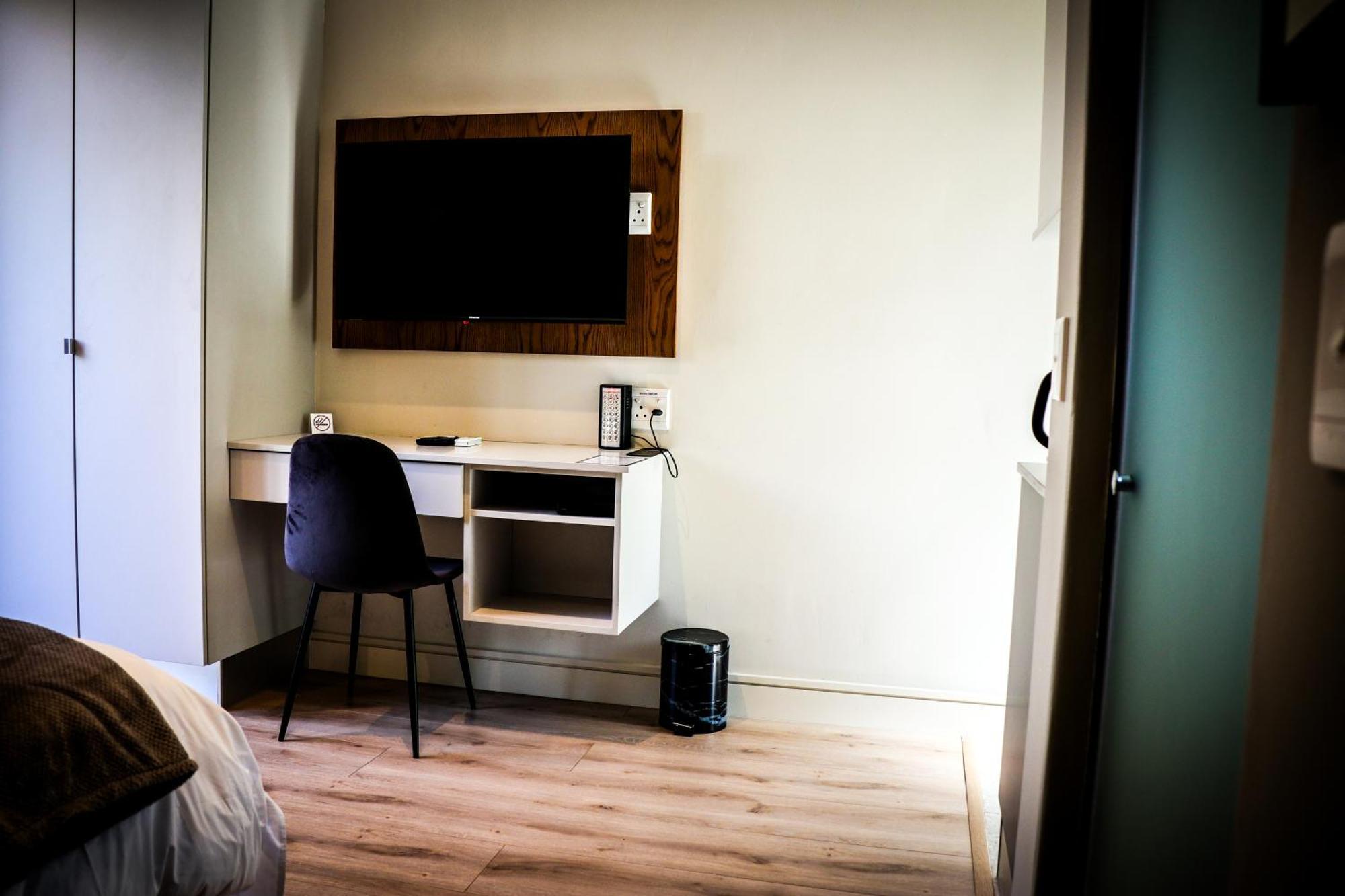 The Wantage Suites Йоханесбург Екстериор снимка
