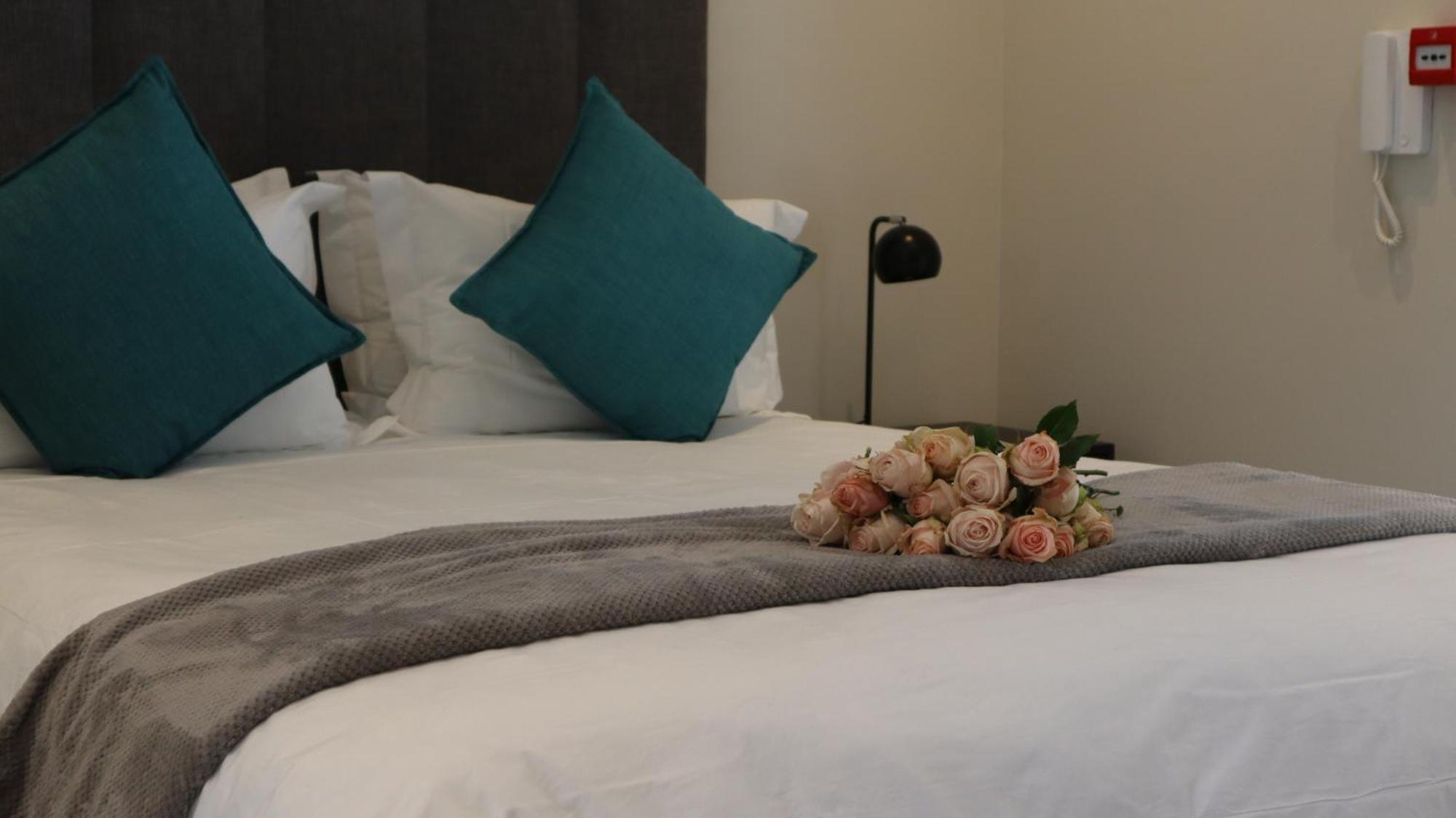 The Wantage Suites Йоханесбург Екстериор снимка
